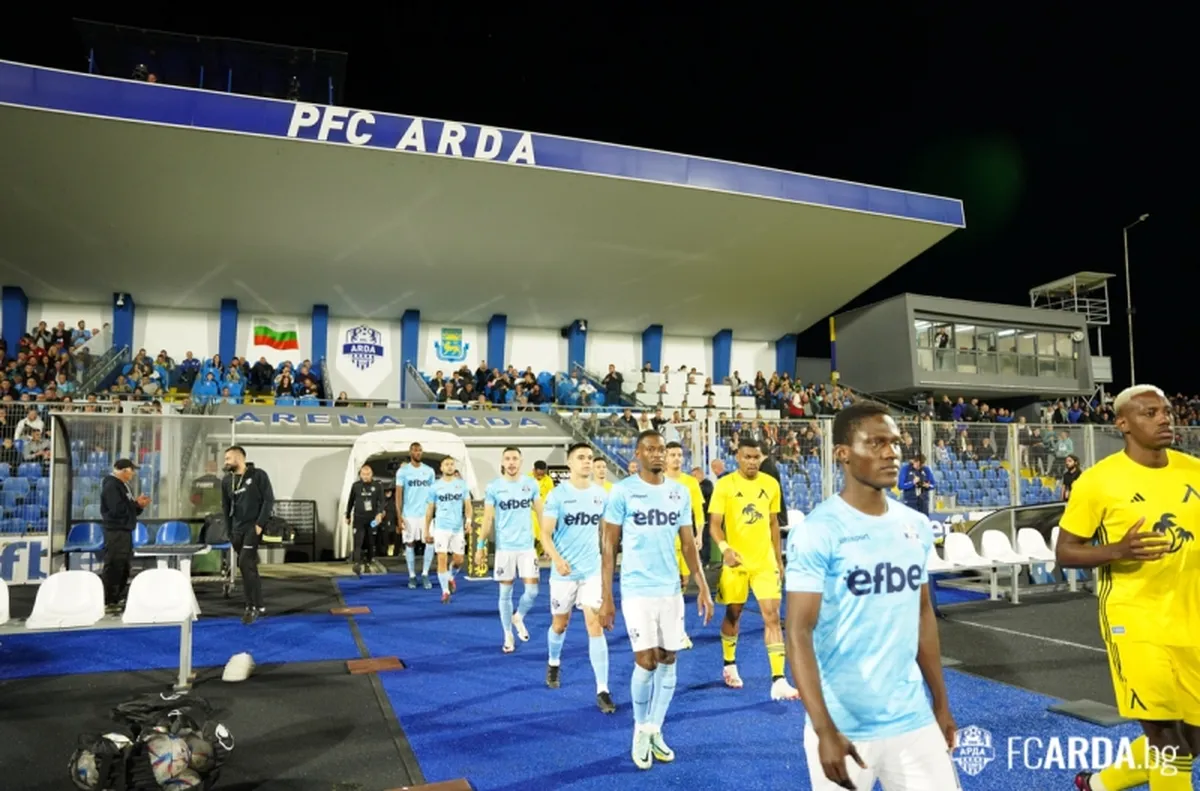 Арда следи двама играчи на Черноморец Бургас