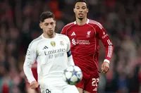 Реал Мадрид следи изявите на Екитике