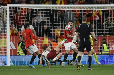 Кабаков показа червен картон на Египет, но не помогна на Испания