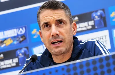 Веласкес с тежката дума за всеки футболист