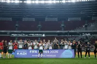 А Стилиян сега защо мълчи?