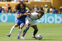 Атлетико Мадрид иска халф на Челси