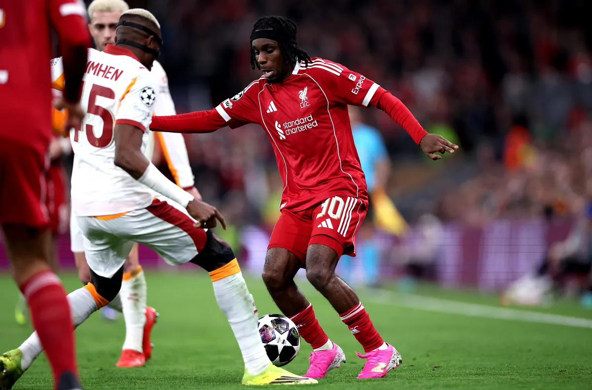 Нова контузия за защитник на Ливърпул