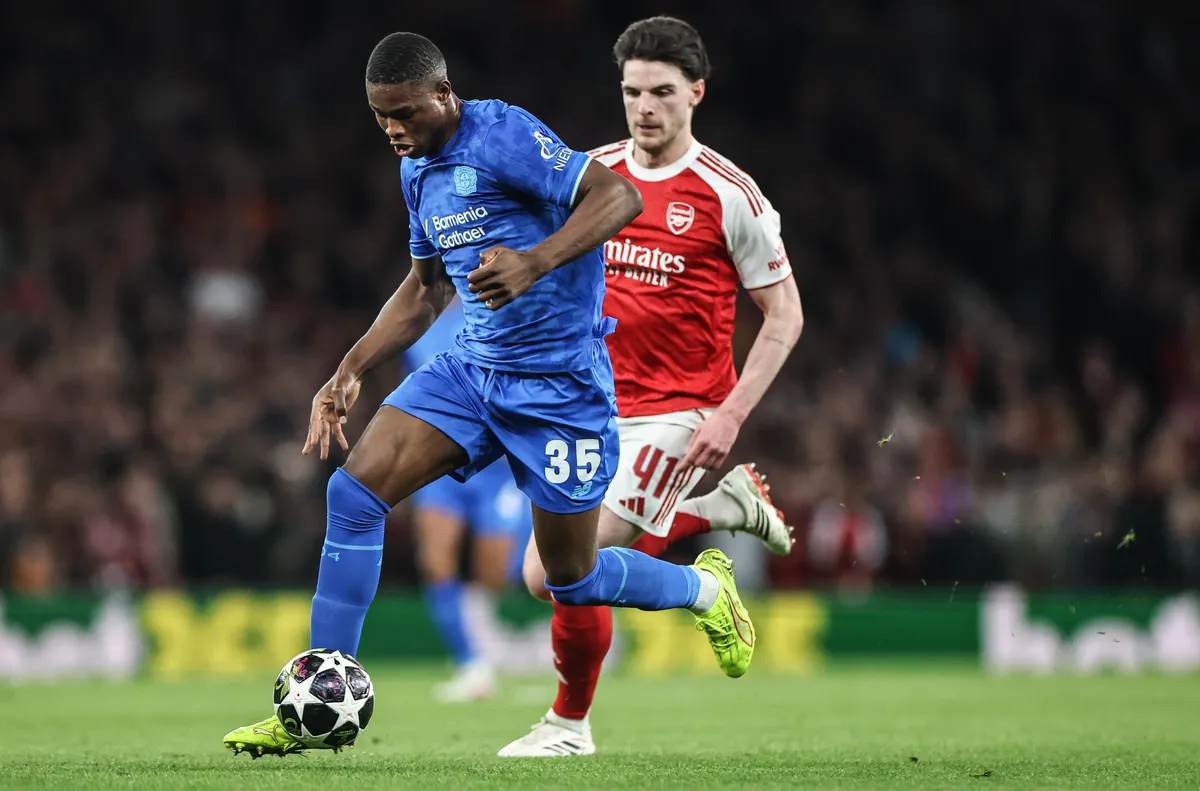 Арсенал следи нападател на Байер Леверкузен