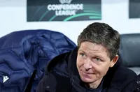 Байер Леверкузен иска треньора на Кристъл Палас