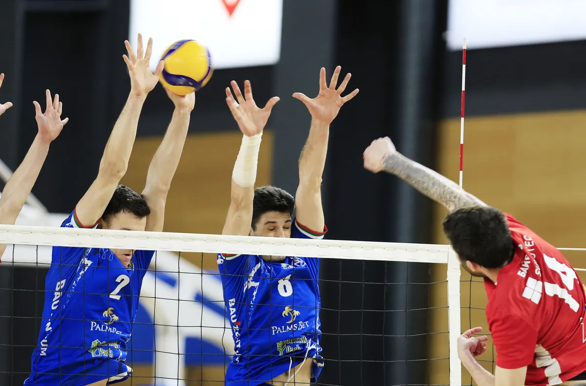 Левски отнесе ЦСКА с 3:0 в първия полуфинал за Суперлигата