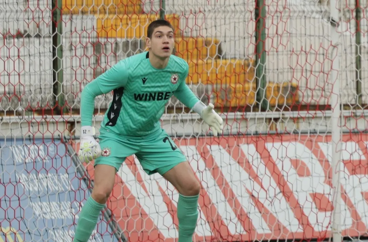 ЦСКА прибира 4 милиона от Лапоухов?