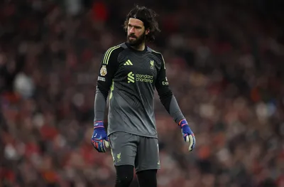 Ливърпул остана без Алисон и за двата мача с ПСЖ