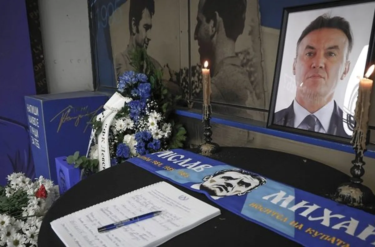 Прощаваме се с Боби Михайлов днес