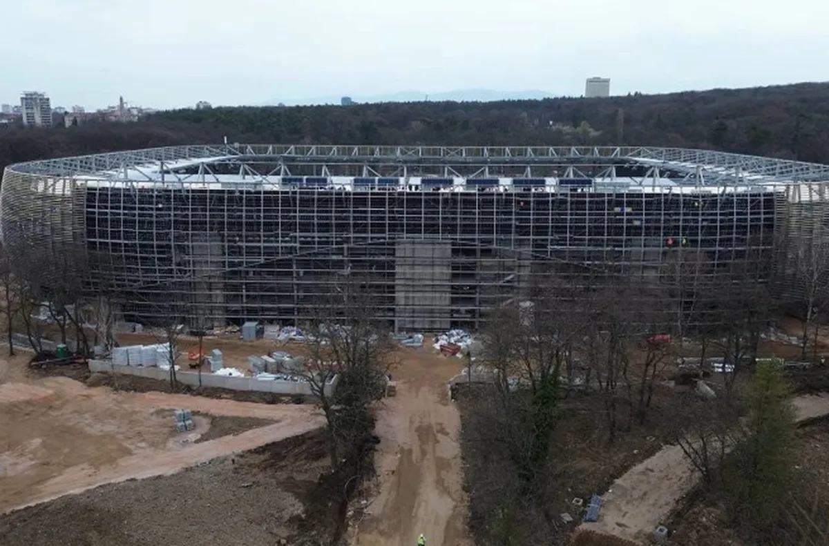 "Българска армия" вече има и врати