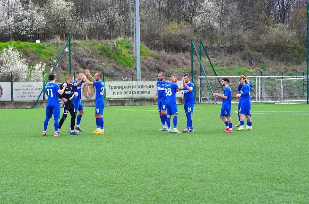 Трима наказани в Струмска слава