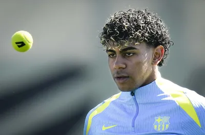 Флик: Казал съм на Ямал да прави грешки, аз ще го защитавам