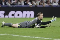 Връщат Нойер в състава на Германия