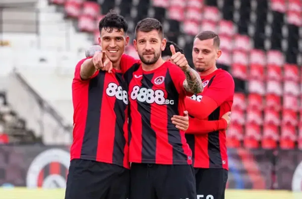 НА ЖИВО: Локо Сф - Берое 0:0