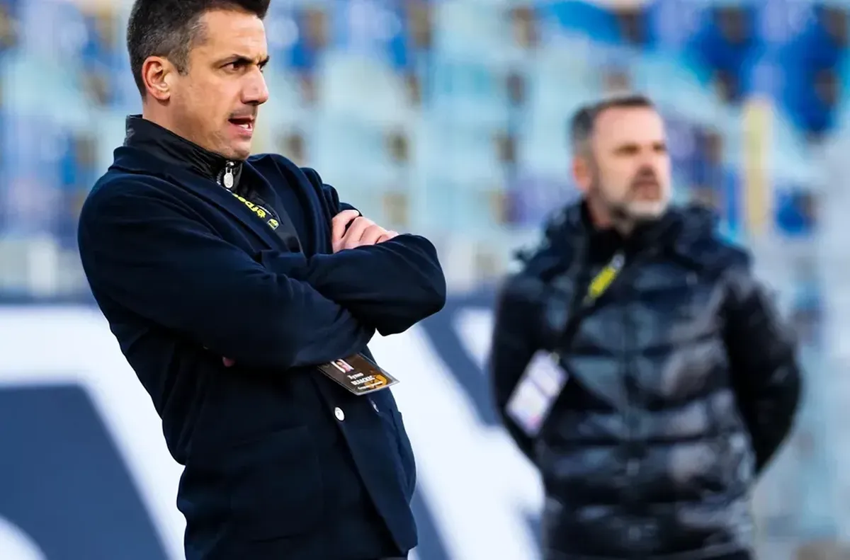 Веласкес: Истина е, че червеният картон ни помогна