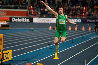 Саръбоюков тренира като щангист