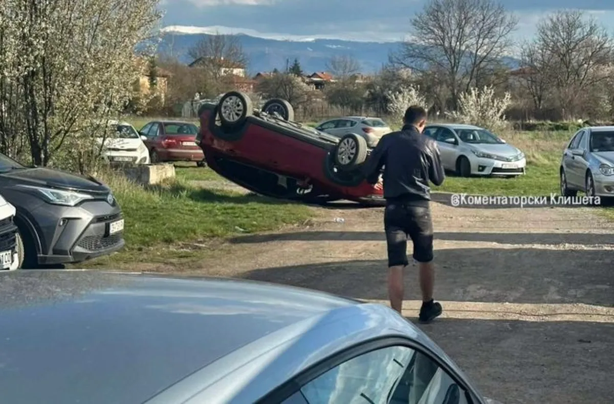 ЕКШЪН: Обърнаха колата на наш съдия