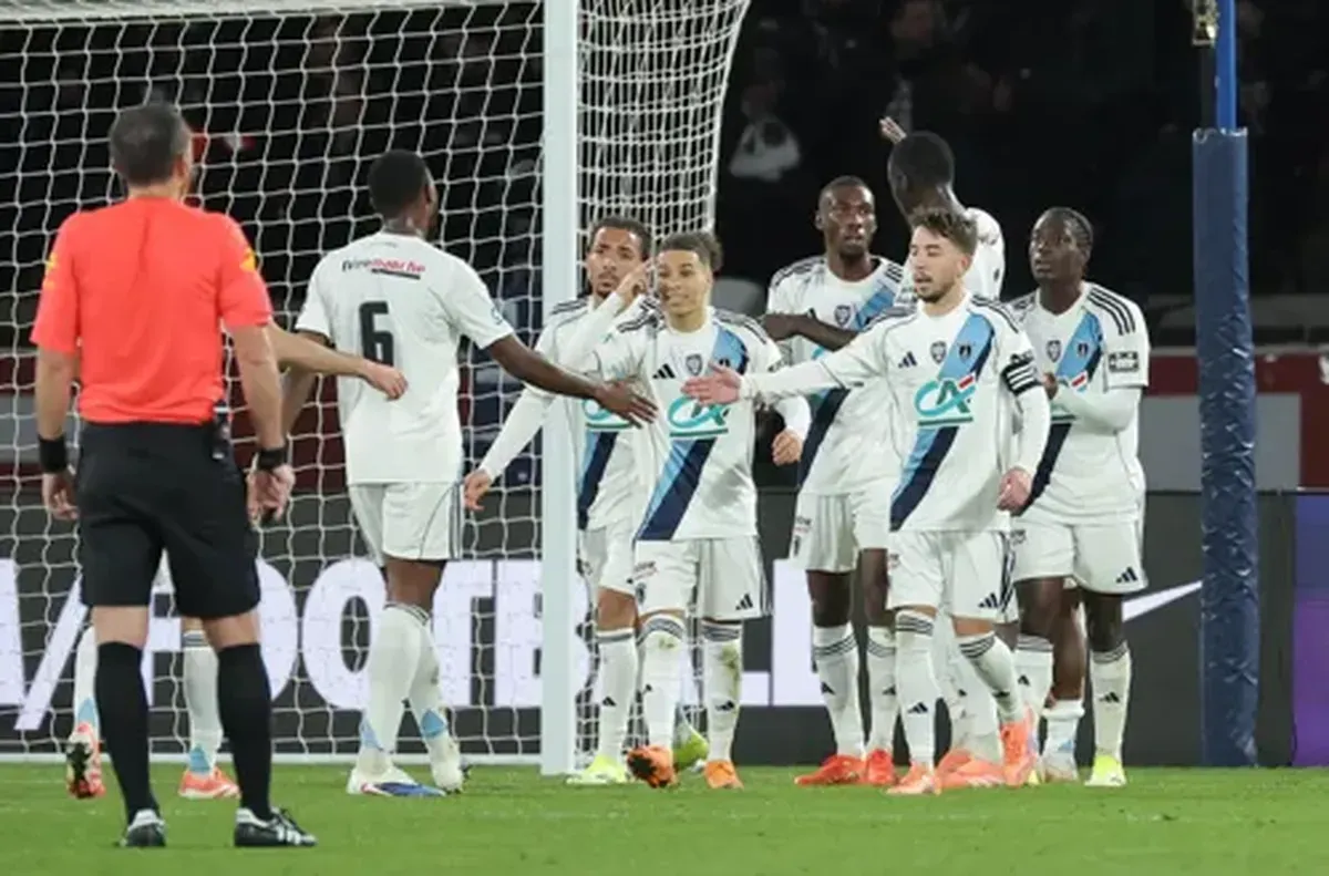 Париж ФК спря победната серия на Монако (ВИДЕО)