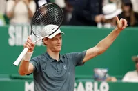 Синер отново не остави шансове на Зверев и е финалист в Княжеството