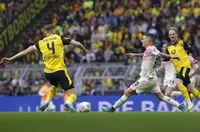 Байер смълча "Сигнал Идуна Парк"