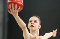 Дара Стоянова се класира шеста на обръч в Ташкент