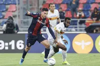 Болоня остана близо до Европа след 2:0 над закъсалия Лече