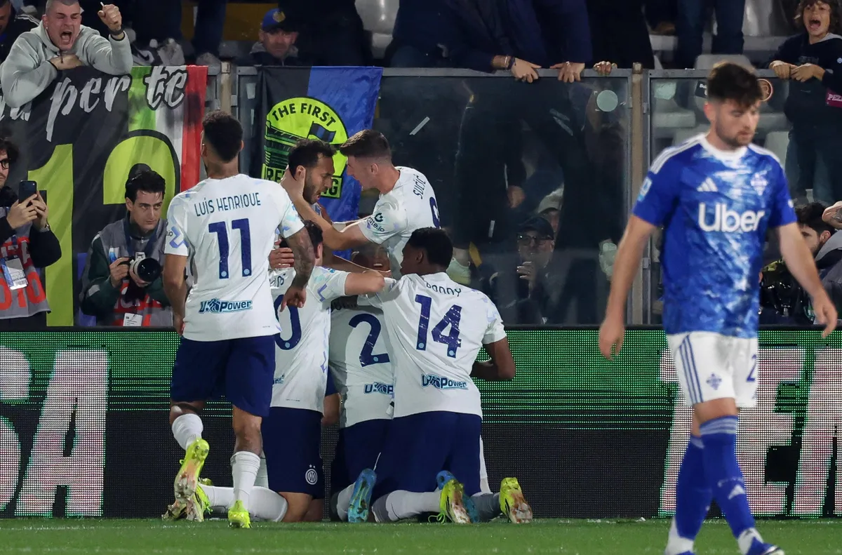 Интер с шампионски обрат от 0:2 до 4:3, дръпна с 9 точки на върха (ВИДЕО)