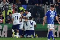 Интер с шампионски обрат от 0:2 до 4:3, дръпна с 9 точки на върха