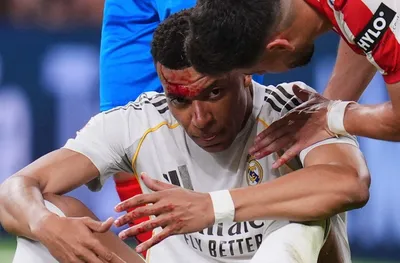 Мбапе без маска срещу Байерн