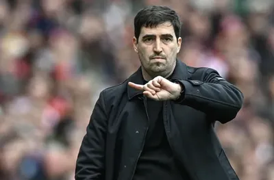 Треньорът на Борнемут си тръгва в края на сезона