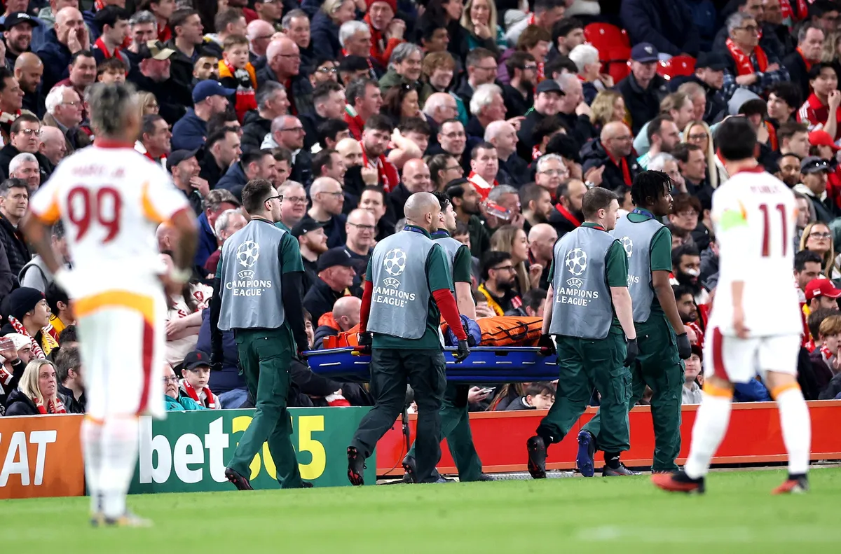 Ливърпул с важни промени по "Анфийлд" часове преди мача с ПСЖ