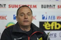 Бащата на Малена: Добре е, ще кара още следващия сезон