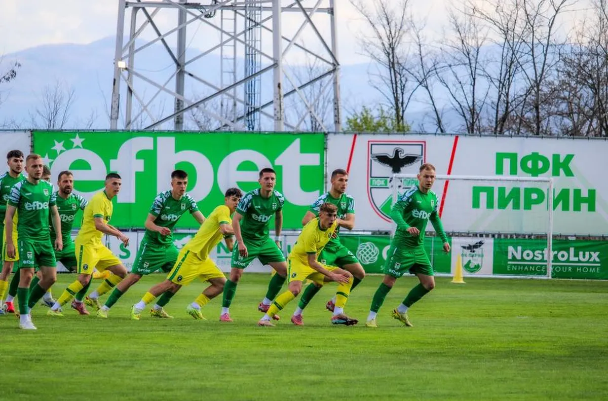 Официално: Пирин обяви раздяла с треньора си Манол Занев