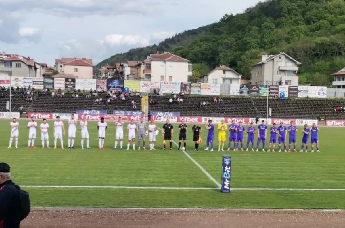 Етър си тръгна с победа от Петрич след мач с 6 гола