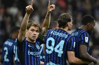 Интер с класика над Каляри у дома и гледа към Скудетото (ВИДЕО)