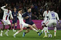 Лион шокира ПСЖ на “Парк де Пренс”