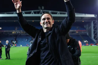 Лампард с първа лична награда за триумфа в Чемпиъншип