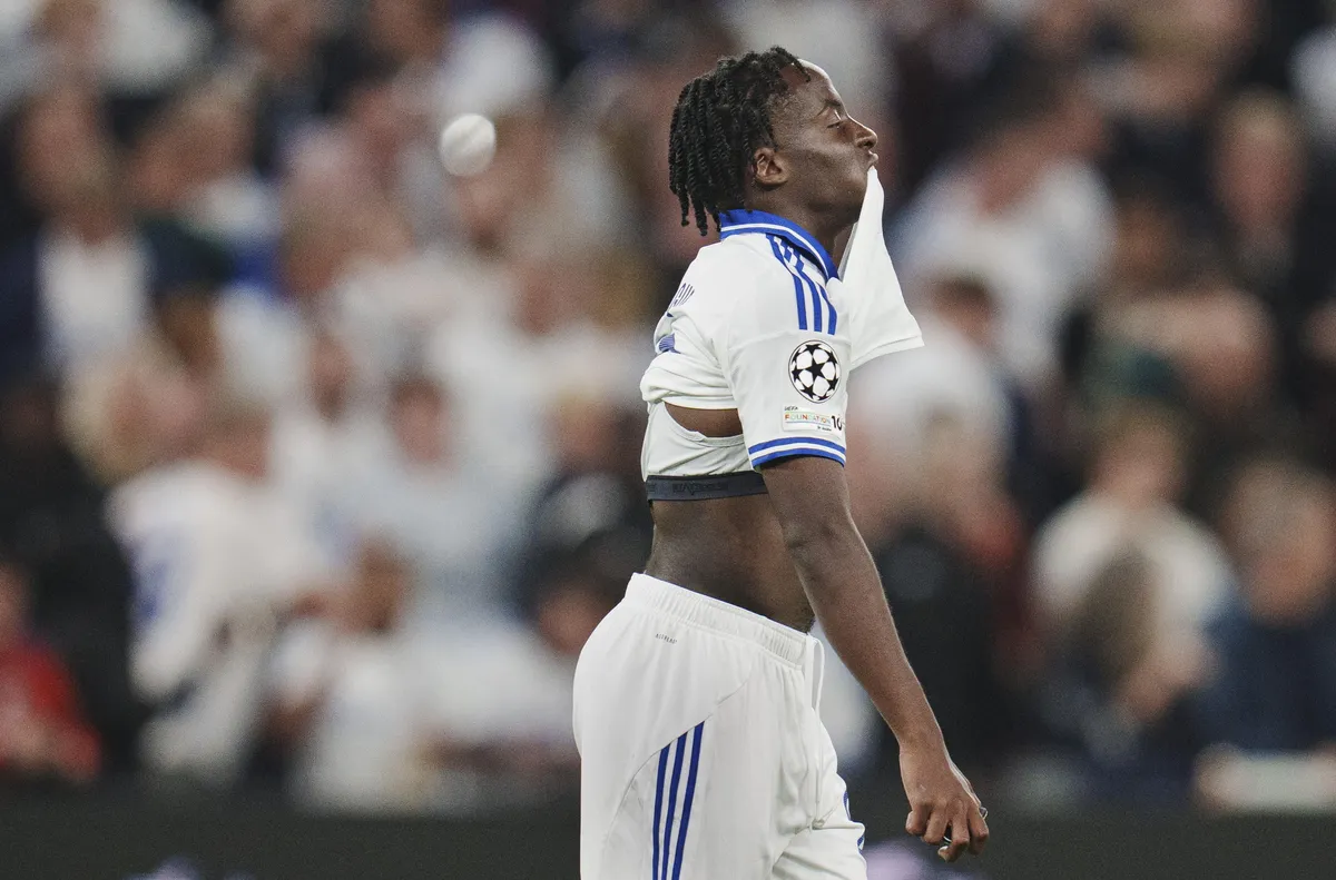 Осъдиха защитник на ПСЖ