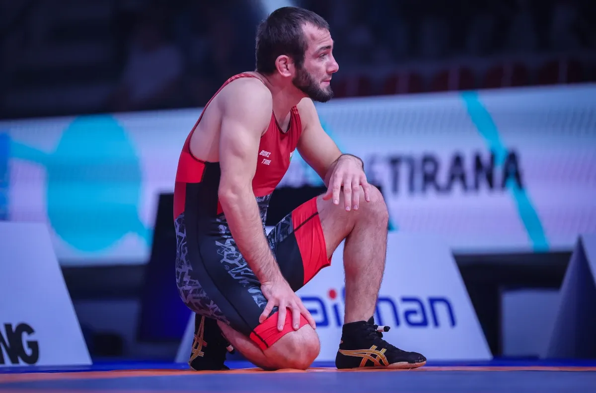 Амаев и Николов загубиха репешажите в Тирана