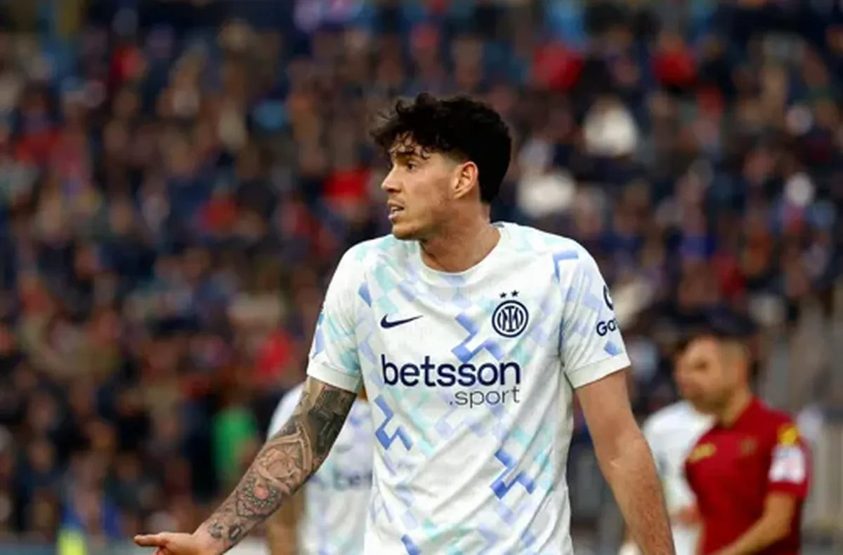 Бастони готов да намали заплатата си за трансфер в Барселона