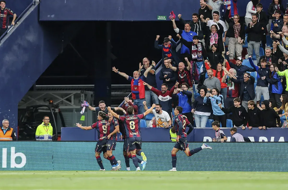 Леванте постигна безценна победа в битката за оцеляване, надделя над Севиля