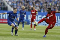 Трима от Левски висят с картони