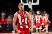 Везенков за четвърти път в идеалния отбор на Евролигата