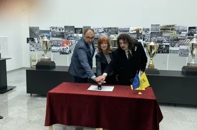 Валидираха марка по повод 100 години Локо Пд