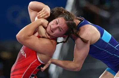 Дудова стигна до мач за бронза на Европейското по борба