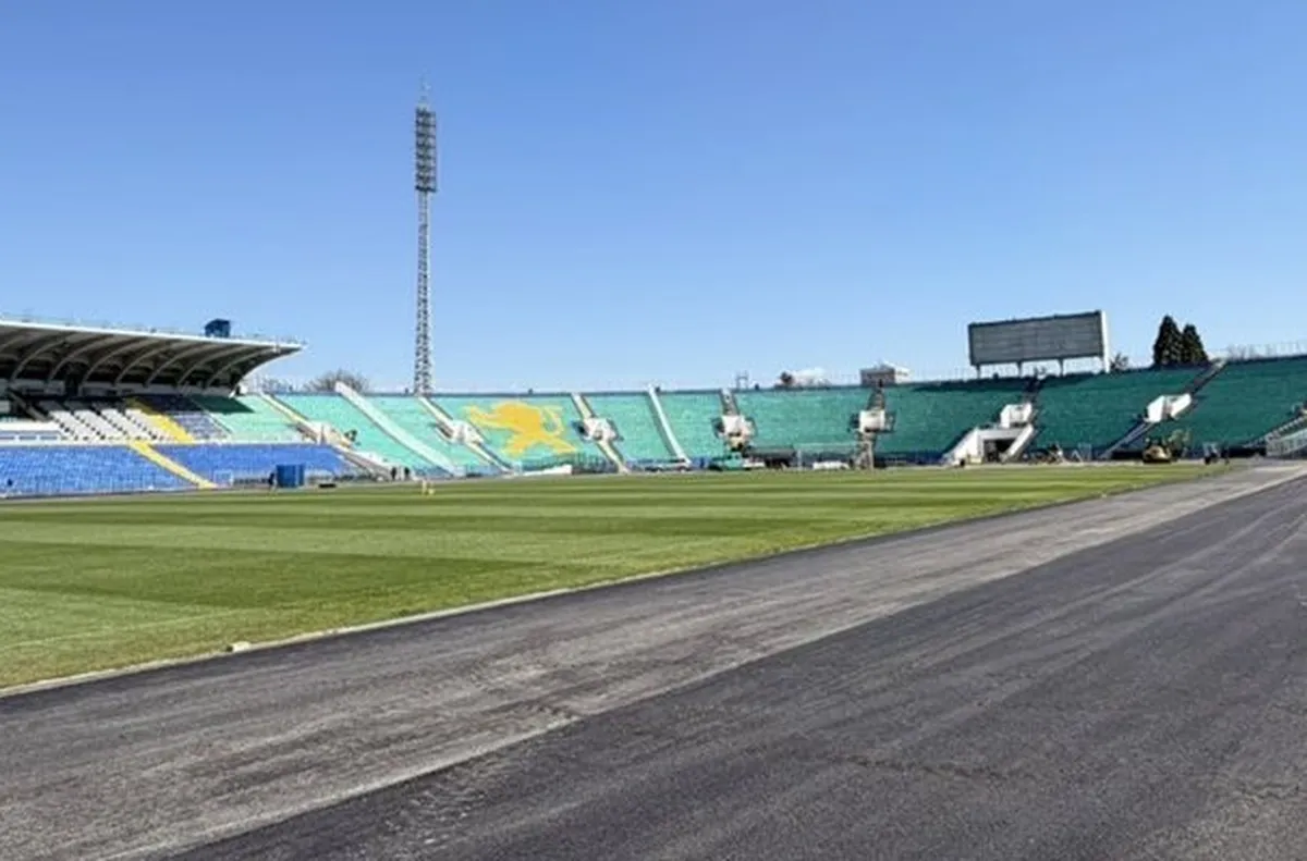 Първият етап от обновяването на пистата на Националния стадион е пред финализиране