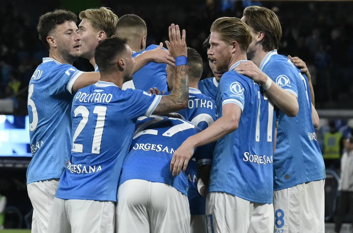 Наполи отложи празненаствата на Интер (ВИДЕО)