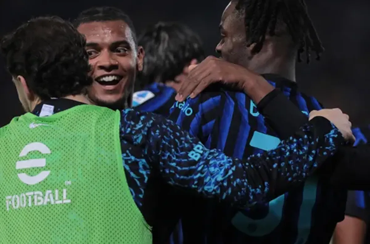 Интер откупува защитник на Манчестър Сити през лятото