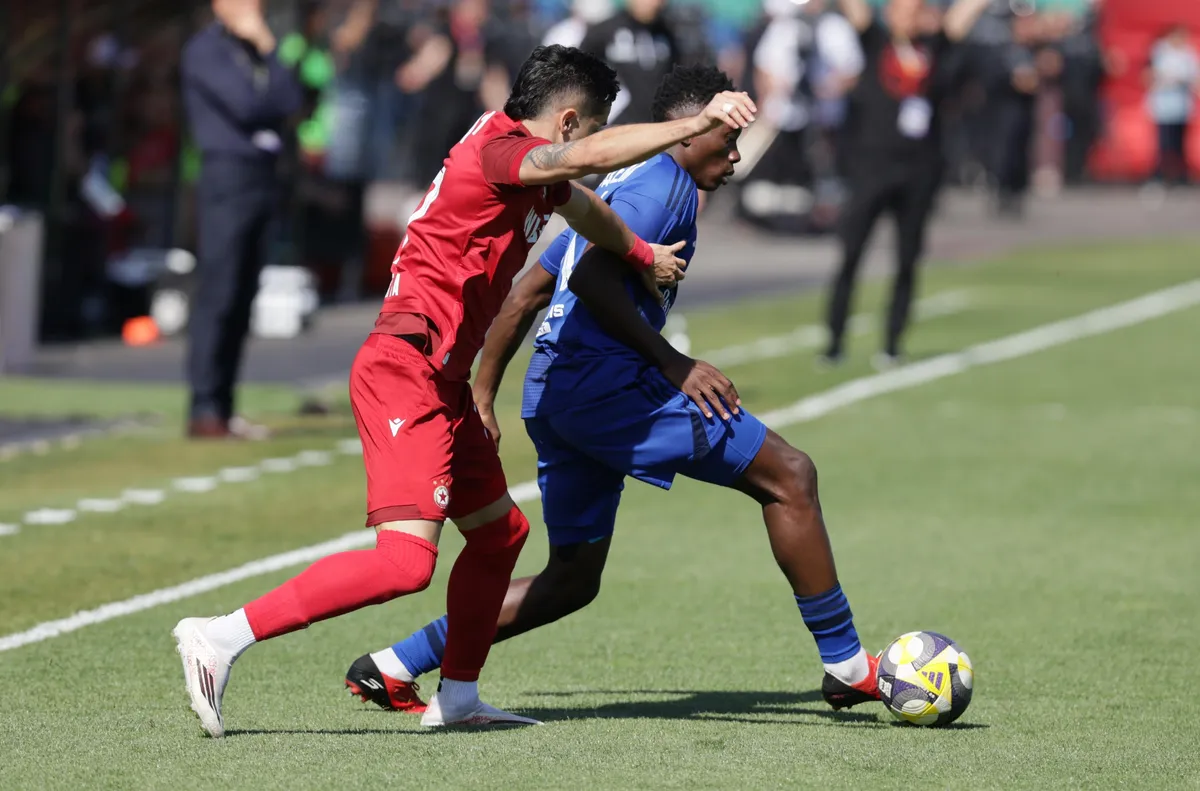 НА ЖИВО: ЦСКА – Левски 1:0, кошмарен гаф на Вуцов