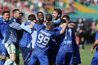 ШАМПИОНСКА ПОБЕДА! Левски удари ЦСКА с 3:1